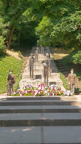 Pietní shromáždění k uctění památky obětí komunismu a památky Milady Horákové